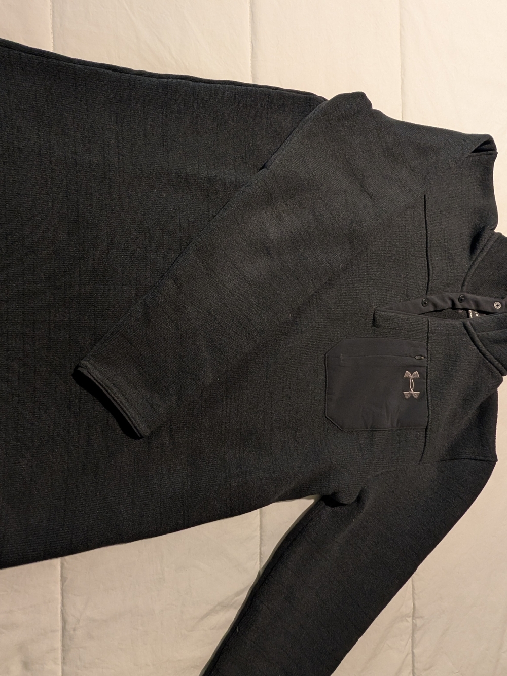 Under Armour Black Lightweight Pullover with Chest Pocket